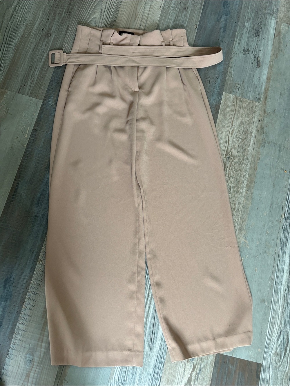 Express Wide-Leg Paperbag Waist Pants in Beige